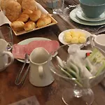 G&b - And Wines