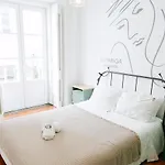 G&b - And Wines Hostel