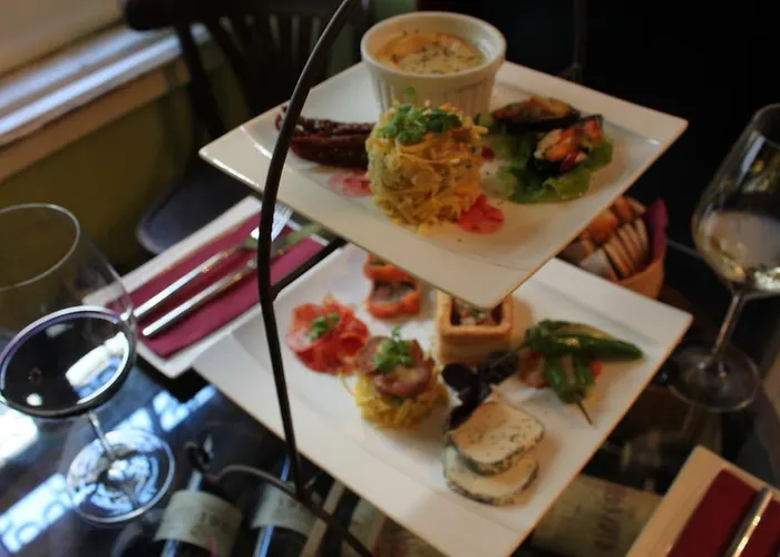 G&b - And Wines بيت شباب