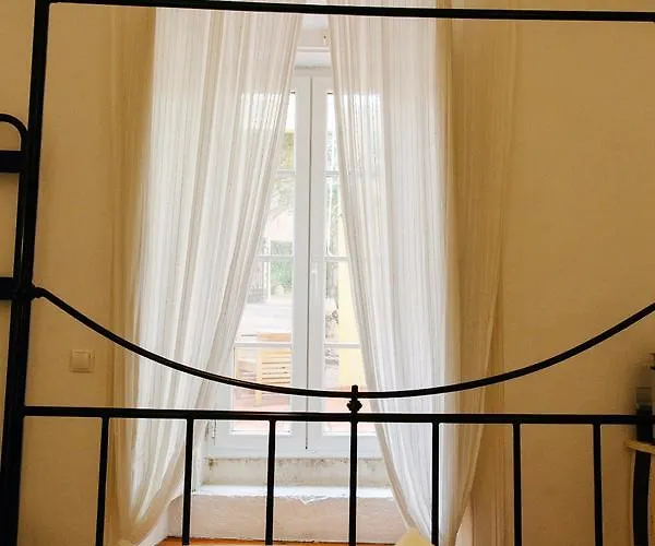 G&b - And Wines بيت شباب Lisboa