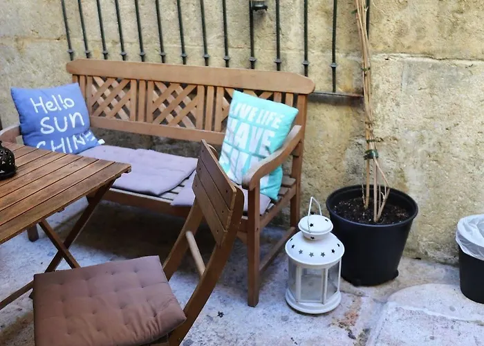 بيت شباب G&b - And Wines *