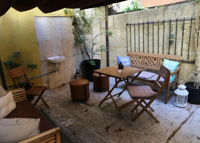 G&b - And Wines بيت شباب