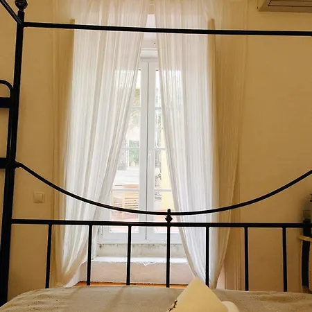 G&b - And Wines Hostel Lisbon