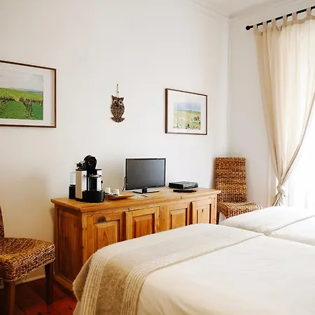 G&b - And Wines Hostel Lisbon