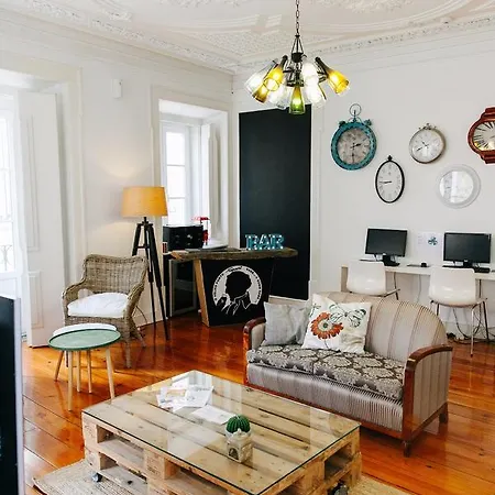 G&b - And Wines Hostel Lisbon